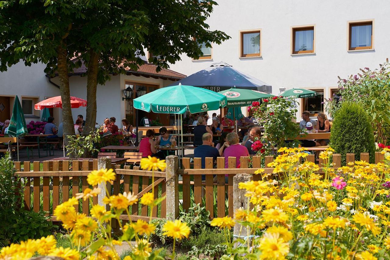 Gasthof-Pension Brauner Hirsch In Alfeld - Mittelfranken エクステリア 写真