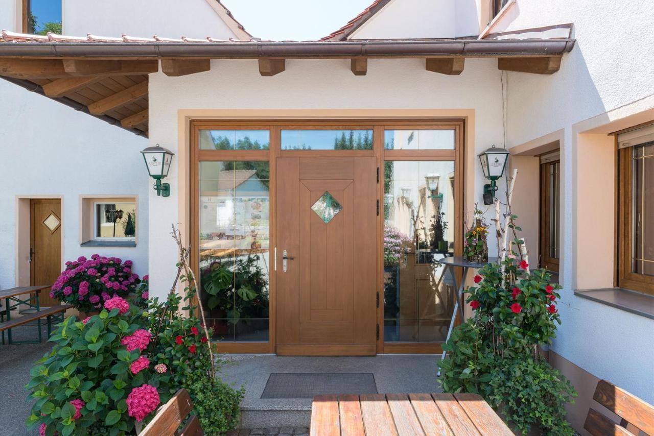 Gasthof-Pension Brauner Hirsch In Alfeld - Mittelfranken エクステリア 写真