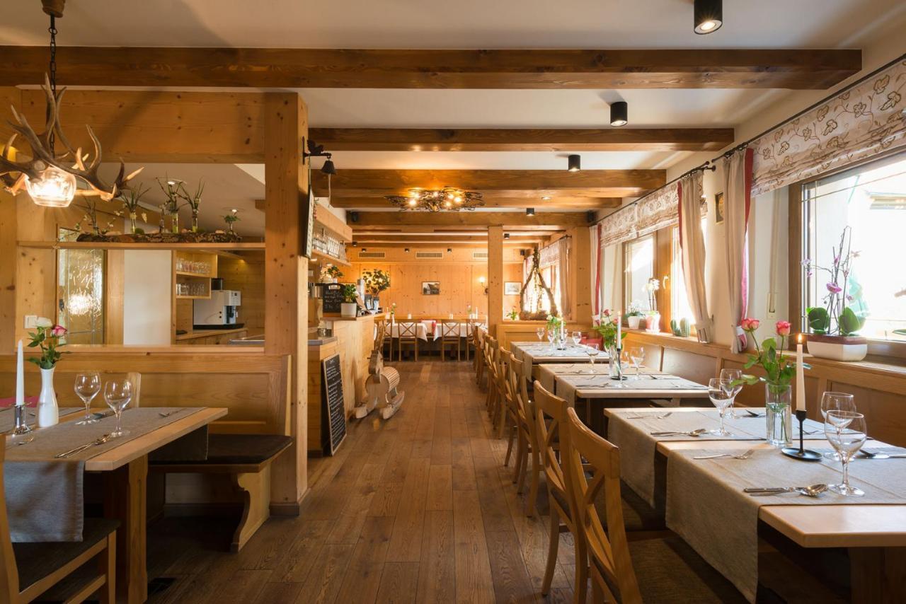 Gasthof-Pension Brauner Hirsch In Alfeld - Mittelfranken エクステリア 写真