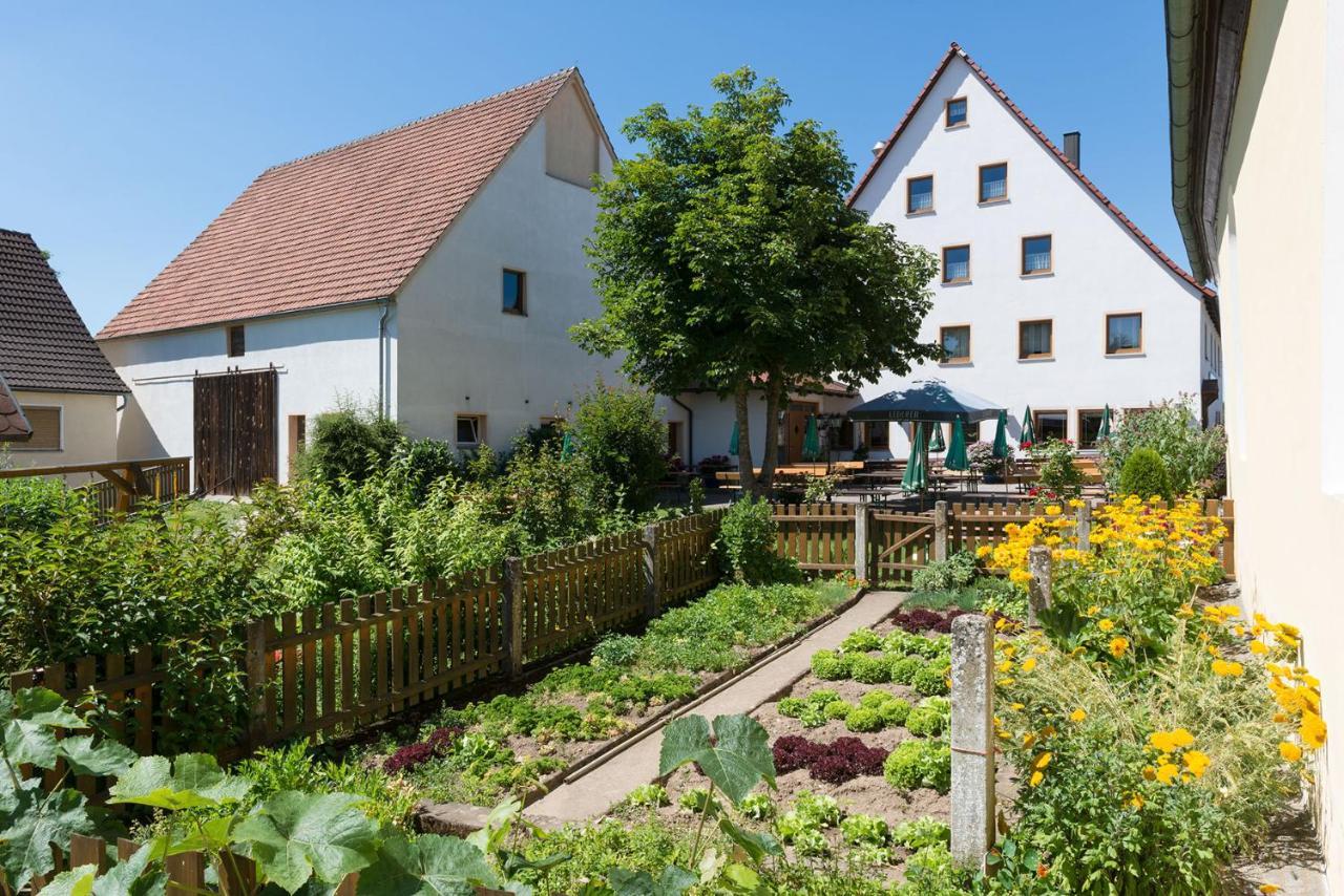 Gasthof-Pension Brauner Hirsch In Alfeld - Mittelfranken エクステリア 写真