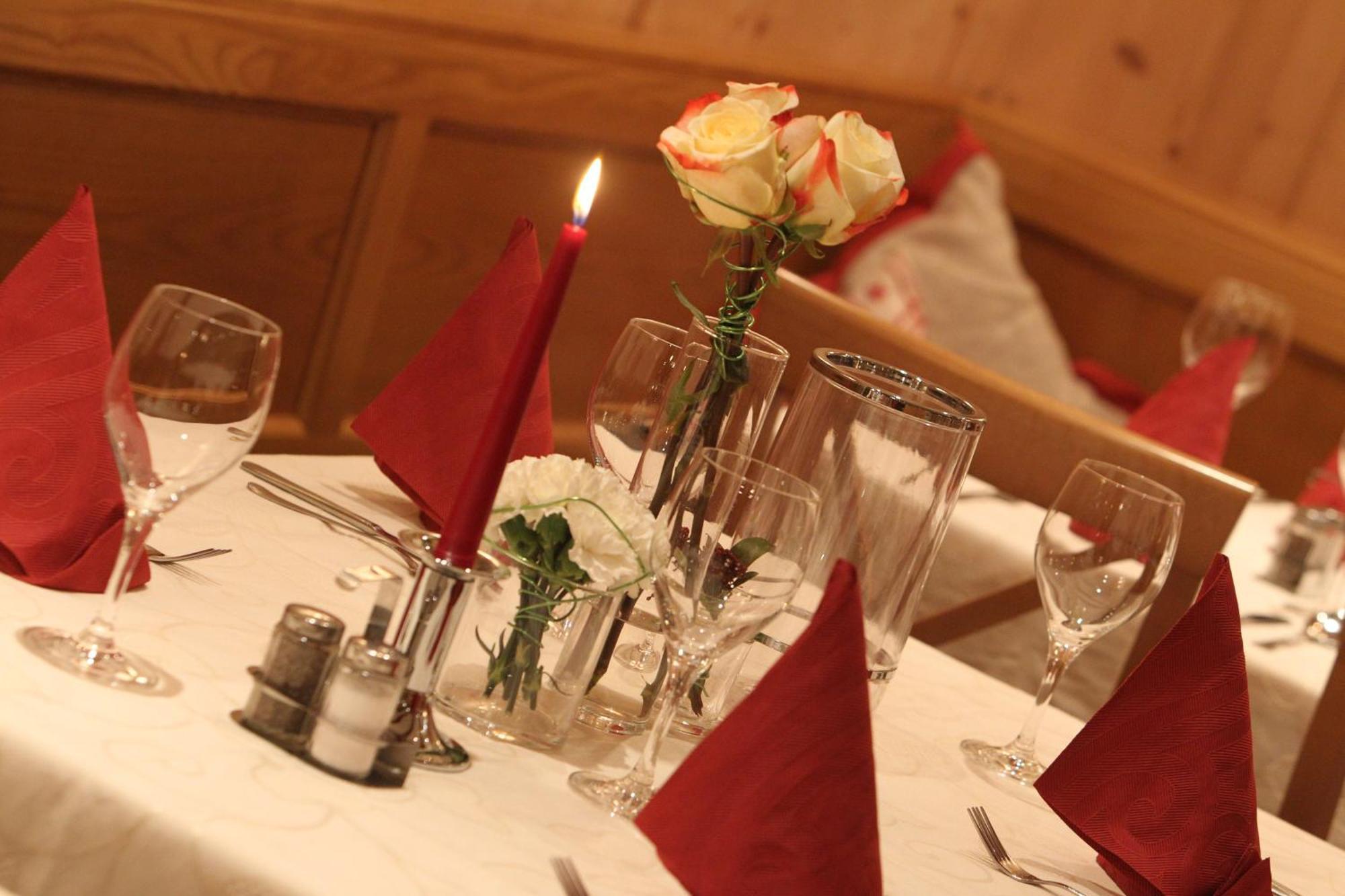 Gasthof-Pension Brauner Hirsch In Alfeld - Mittelfranken エクステリア 写真